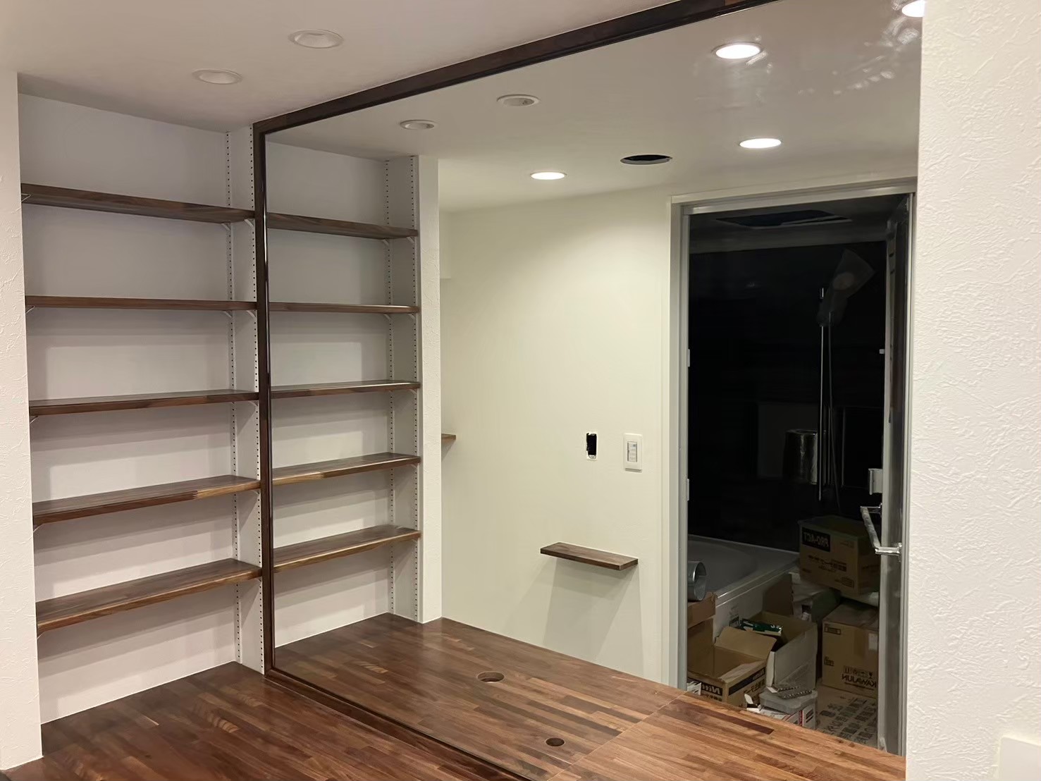 室内ミラー工事